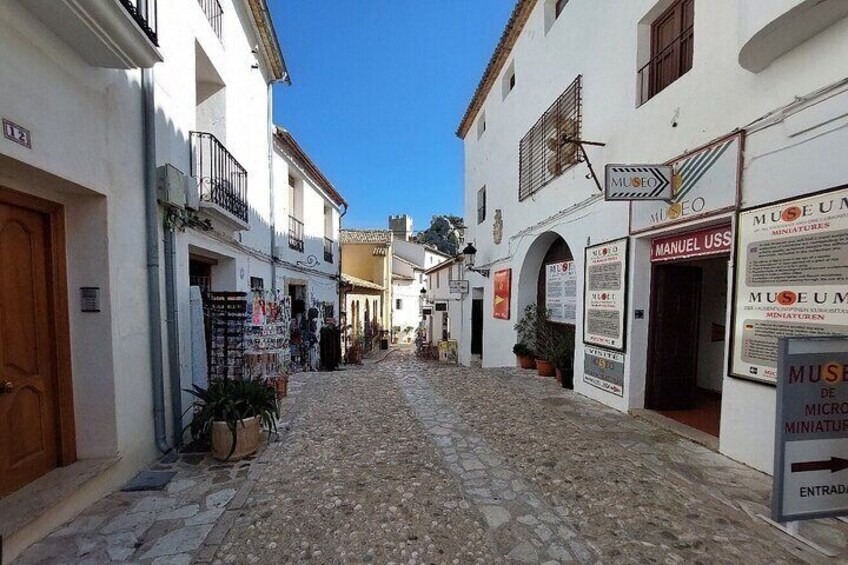 Guadalest Castle Tour from Alicante & Benidorm