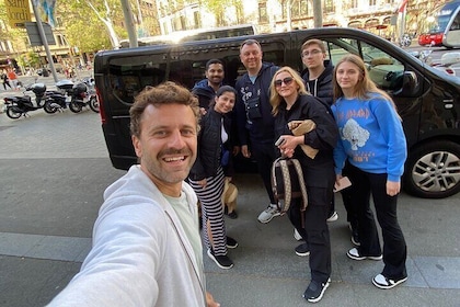 Barcelona Private Car Tour with Hidden Gems and Landmarks