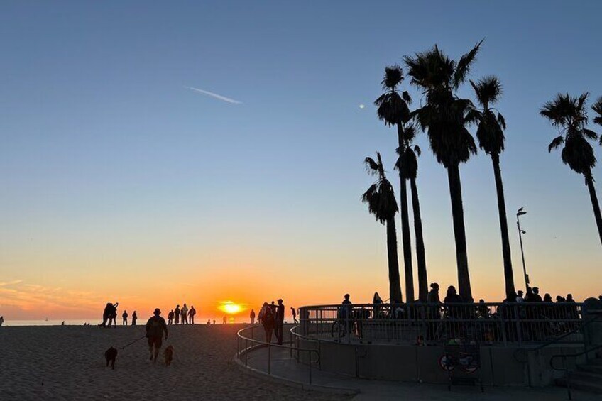 Gourmet Venice Beach Vegan Food and Walking Tour