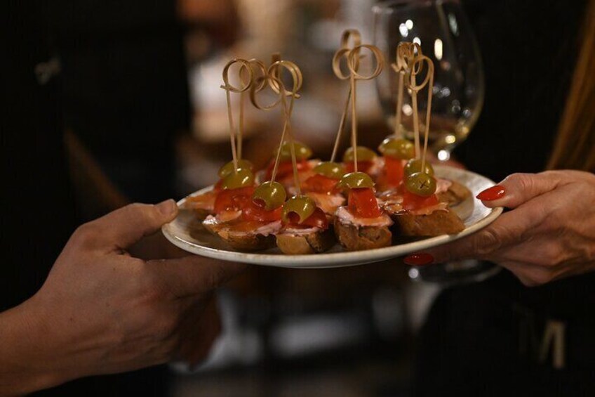 Tasting of 6 Macedonian Wines paired with Avant-Garde Dishes