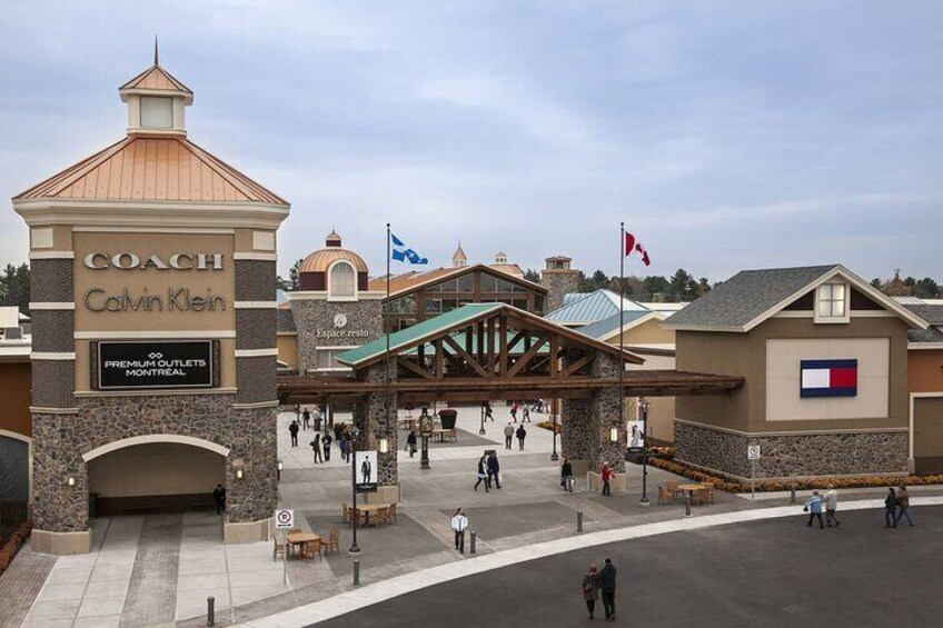 Private Shopping Tour from Montréal to Premium Outlets Montréal