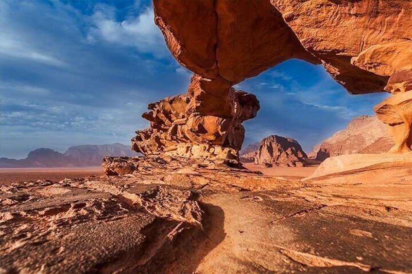 4-Night Private Exploring Jordan Tour: Amman,Petra,Wadi Rum & Dead Sea Overnight