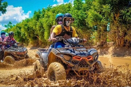 Aventura en ATV y Buggy por Punta Cana con Visitas Exclusivas