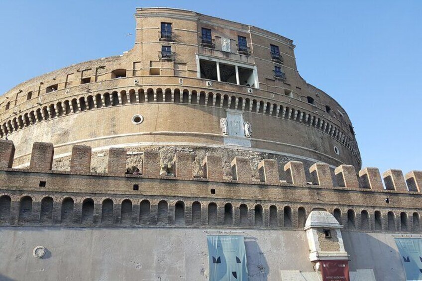 Skip-the-line Rome Hadrian's Castle Sant'Angelo Private Tour