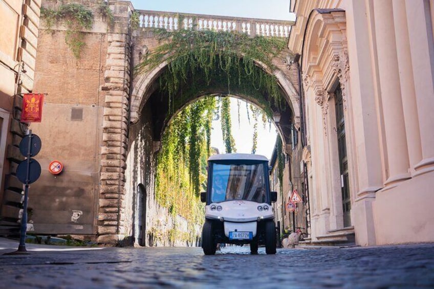 Food Tour of Rome in Golf Cart