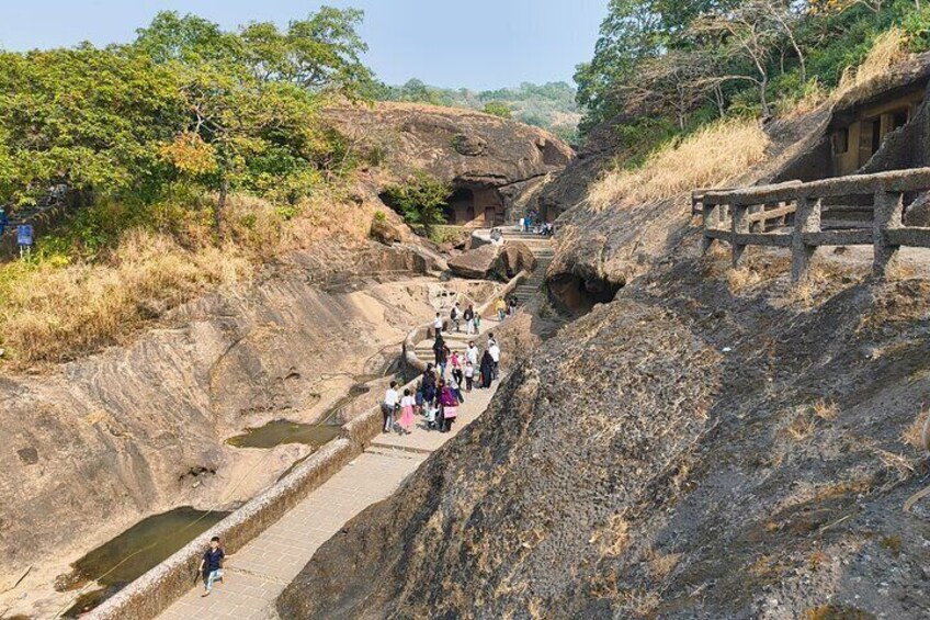 Explore The Kanheri Caves : The Ancient Buddhist Settlement