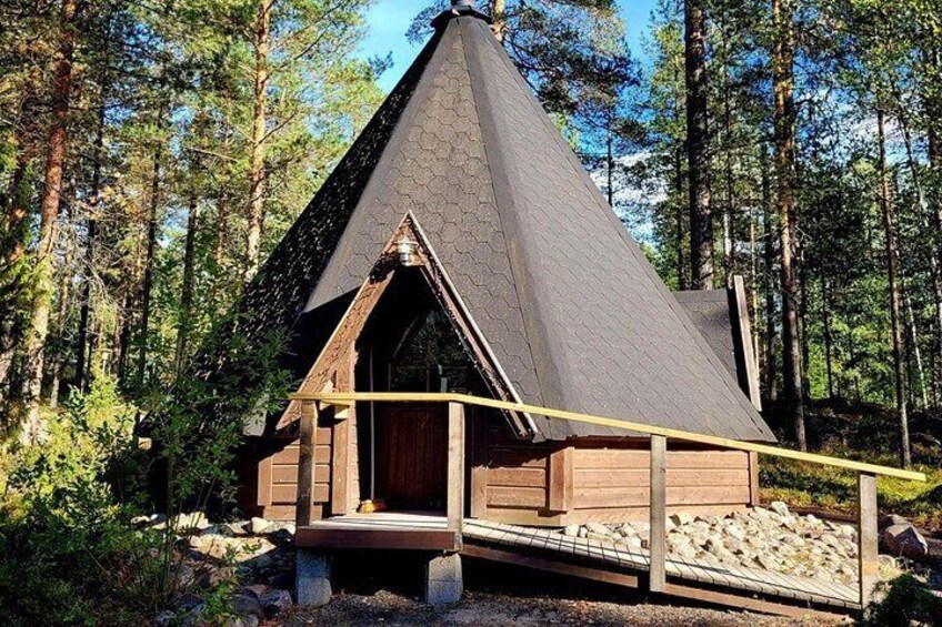 Learn How to Cook Salmon Soup inside Finnish Hut (private)