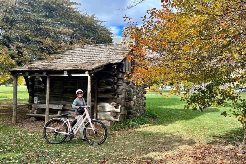 Milwaukee Guided E-Bike and Smörgåsbord Tour