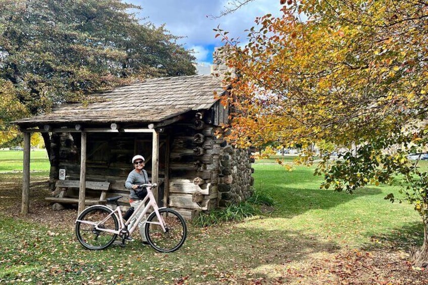 Milwaukee Guided E-Bike and Smörgåsbord Tour