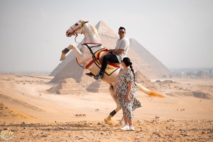 Giza Pyramids Unique Photoshoot for Couples and Nile Felucca Ride