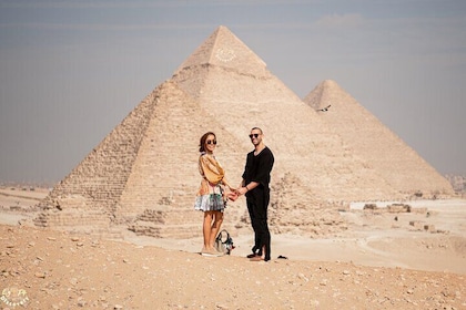 Giza Pyramids Unique Photoshoot for Couples and Nile Felucca Ride