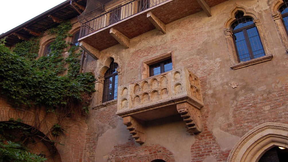 Verona & Sirmione Day Trip from Bergamo