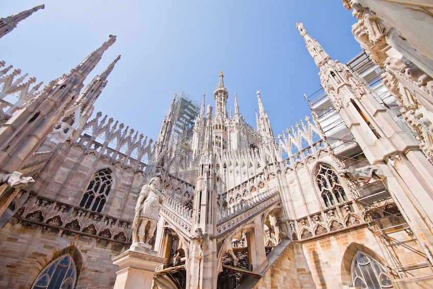 Milan Duomo Skip the Line Guided Tour with Rooftop Access