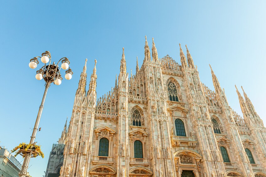 Milan Duomo Skip the Line Guided Tour with Rooftop Access