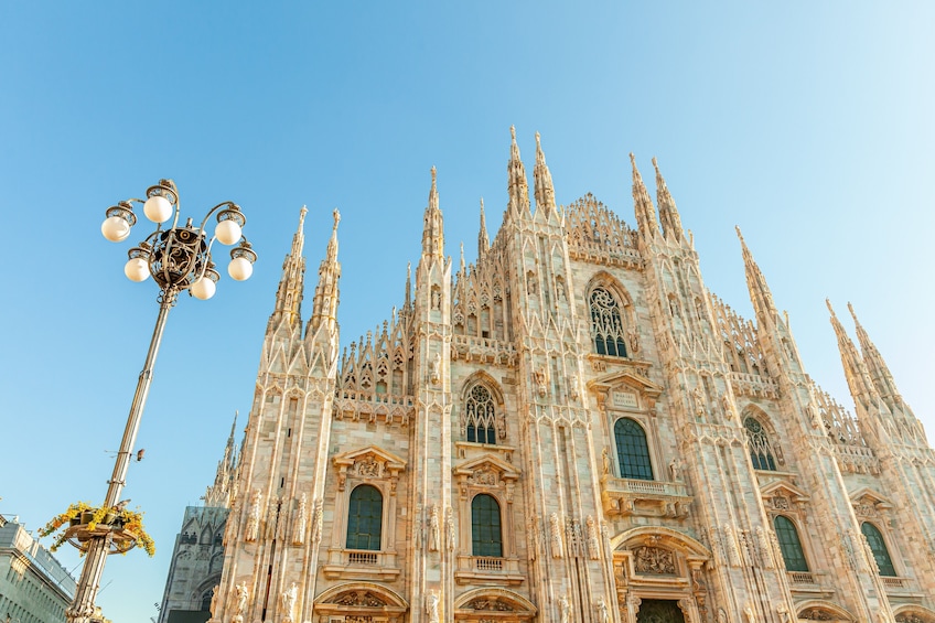 Milan Duomo Skip the Line Guided Tour with Rooftop Access
