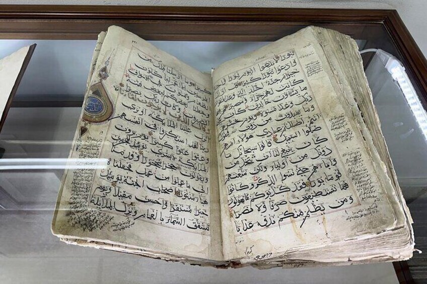 Heritage Culture and Flavors City Tour in Jeddah by Local Guide