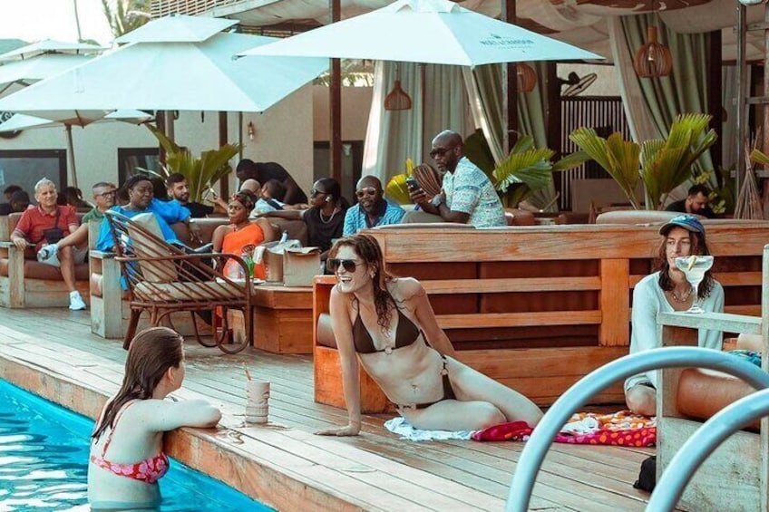  Accra Luxury Beachfront Experience 