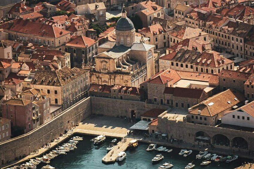 Zagreb to Dubrovnik: VIP Transfer with Your Choice of Tours