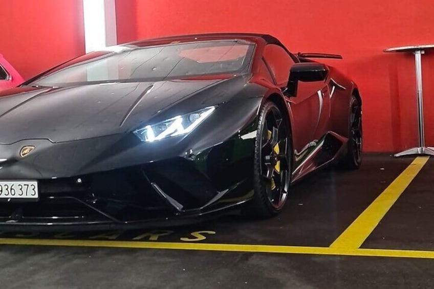 Black Huracán 