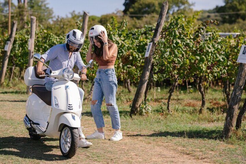 Vespa Self Guided Tour Around Luccas Countryside