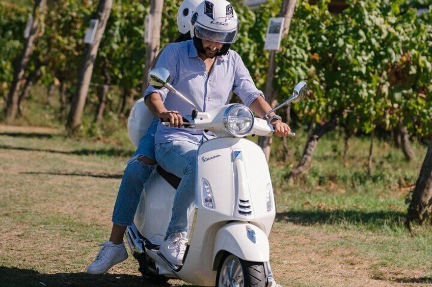 Vespa Self Guided Tour Around Luccas Countryside