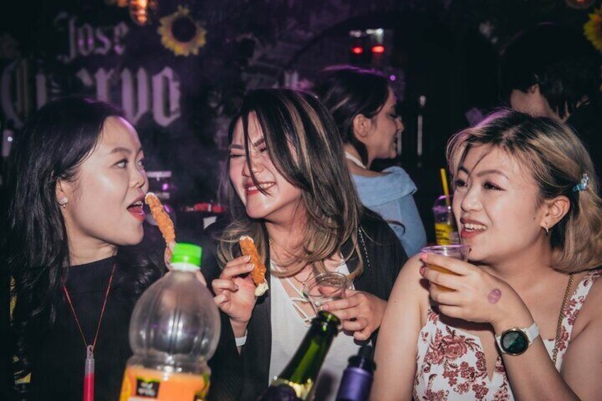 Seoul Hongdae Premium Pubcrawl