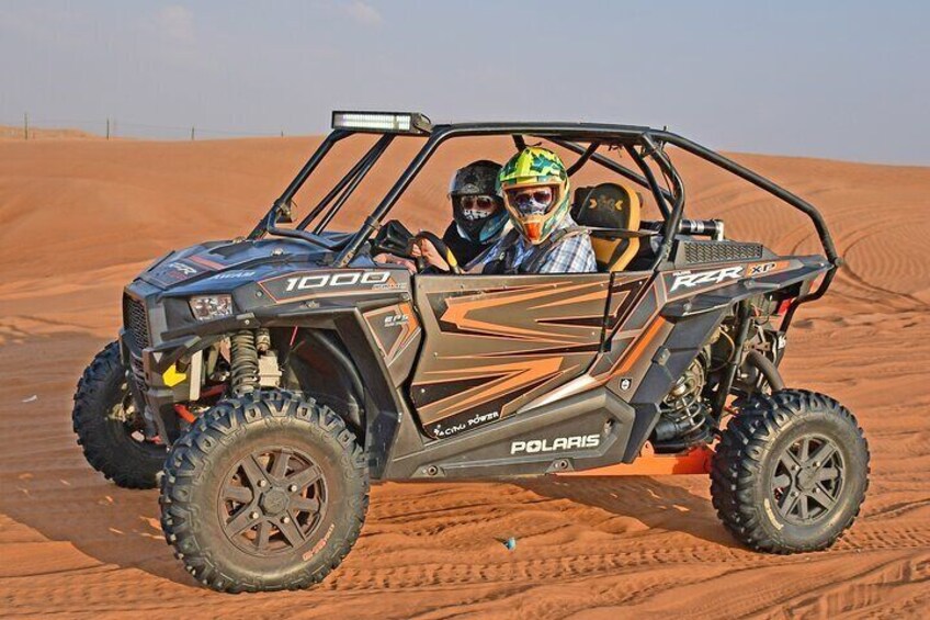 Private Dune Buggy Safari in Red Dunes up to 4 Persons 