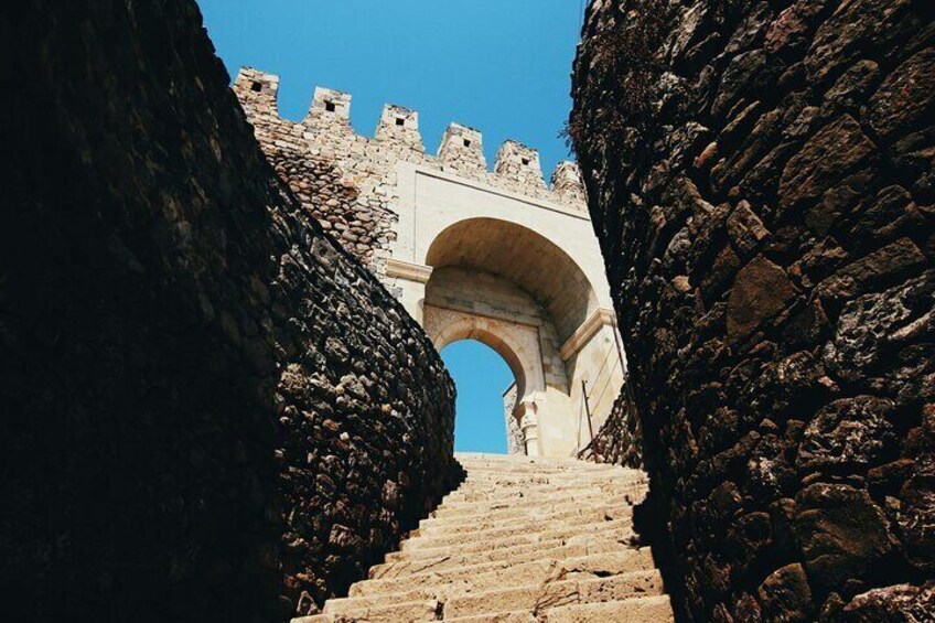 Borjomi Rabati and Vardzia Group Tour