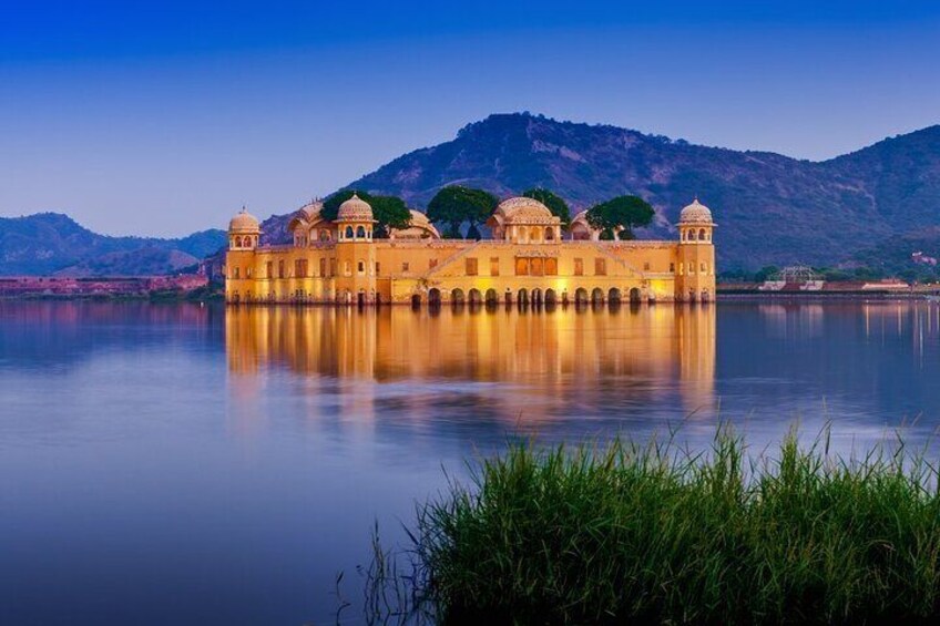 Delhi to Jaipur Pink City Tour with Government Approved Guide