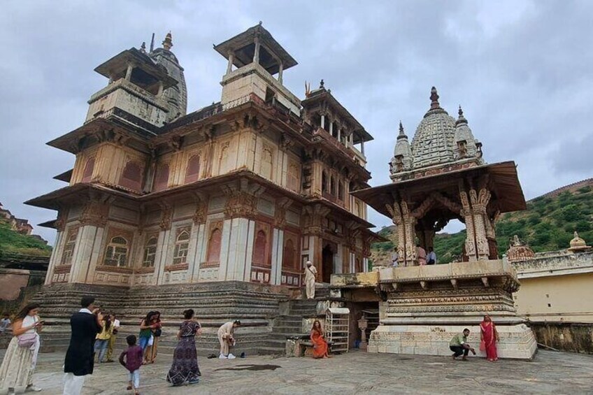 Delhi to Jaipur Pink City Tour with Government Approved Guide