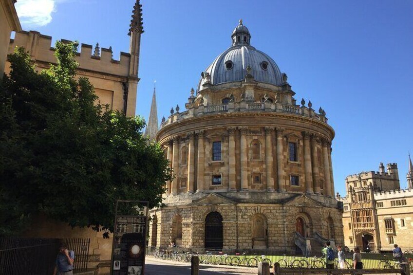 Private Day Trip from London Oxford and Cotswolds Villages