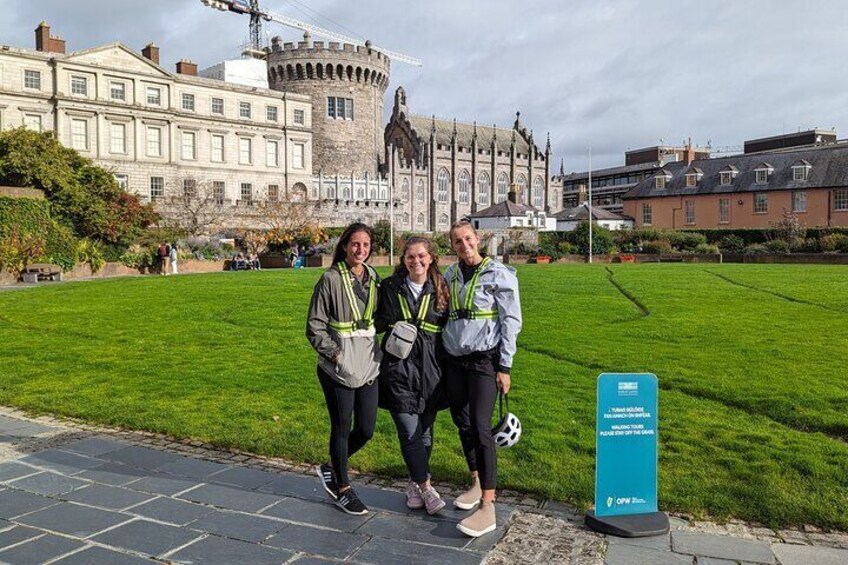 Dublin 3 Hour Private Highlights tour by Foot or Bike