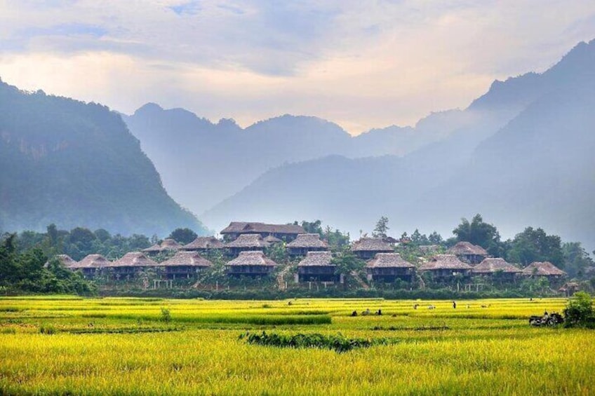 Mai Chau Full Day Group Tour from Mai Chau