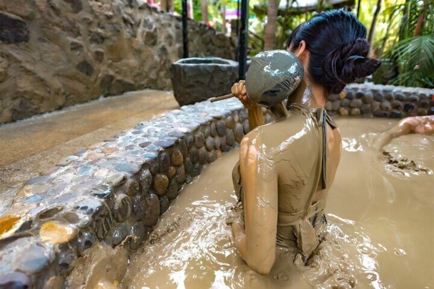 Hon Tam Merperle – Famous place to enjoy mud bath