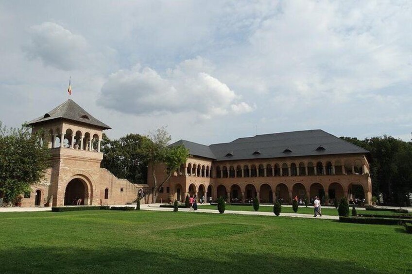 Palaces, Monasteries,and Legends: Guided Journey Around Bucharest