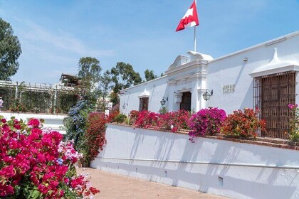 Skip-the-line Larco Museum Lima Private Tour and Tickets