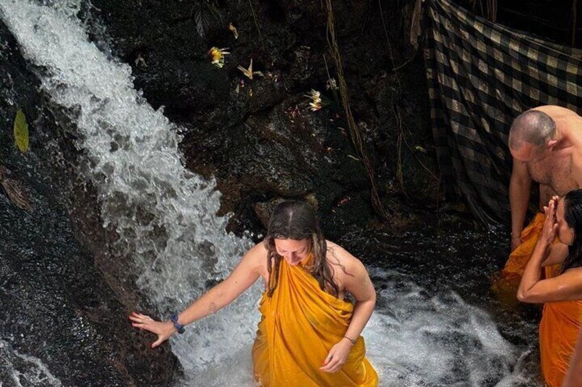 Ubud Spiritual Cleansing and Meditation Healing Tour