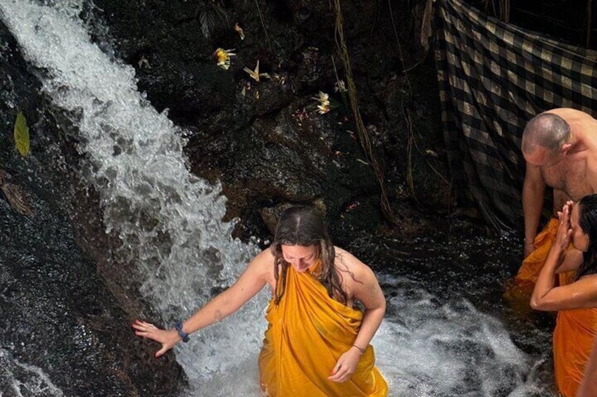 Ubud Spiritual Cleansing and Meditation Healing Tour