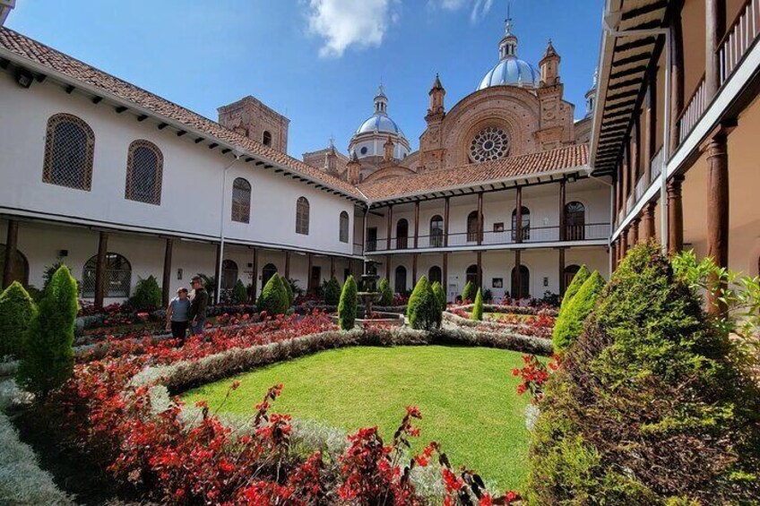 Secret and peaceful garden in the historic centre of Cuenca