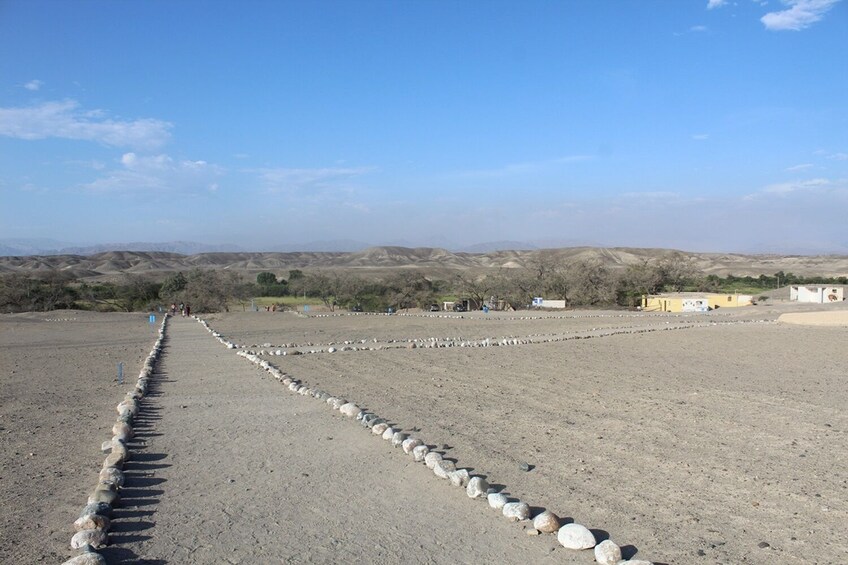 Pyramids of Cahuachi and textile workshop