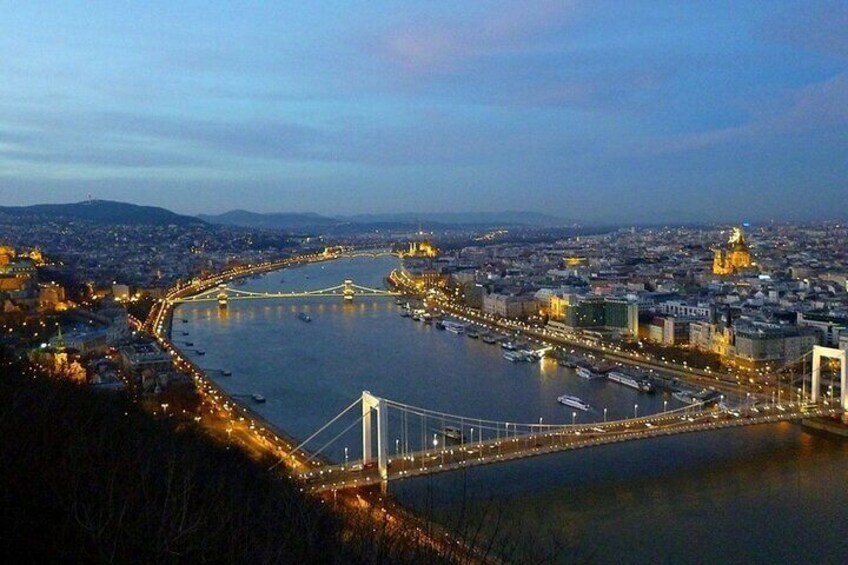 Budapest by Night Tour
