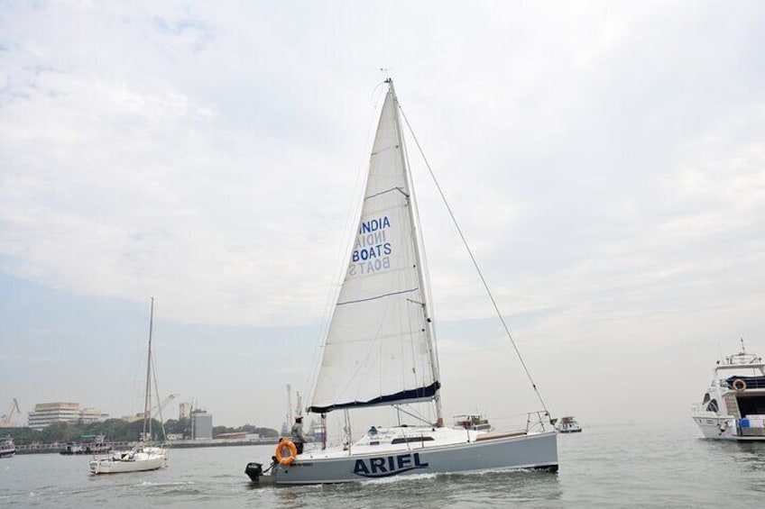 Luxury Sailing Experience in Mumbai