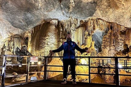 Hue til Paradise Cave Tour – fuld dag kun på lige datoer