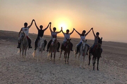 3-Hour Horse Riding Tour Desert & Sea with Transfer - Hurghada