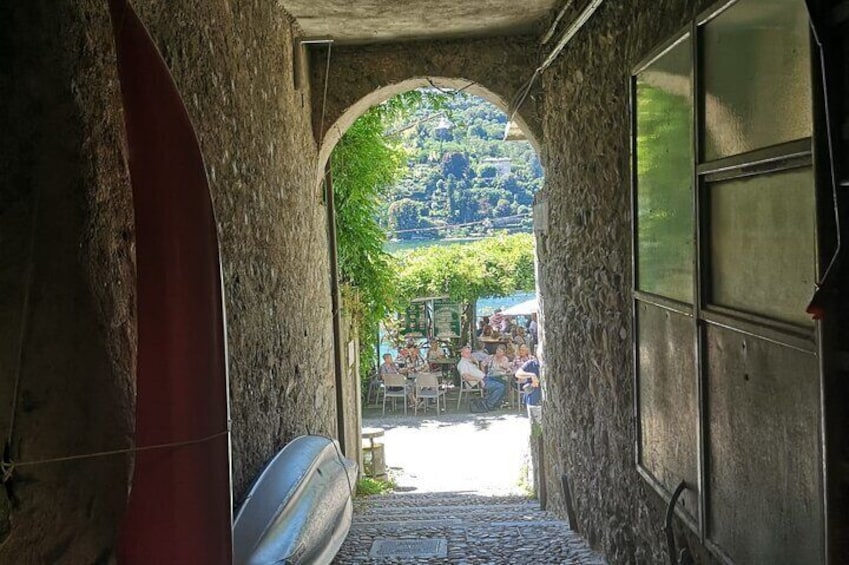 Palazzo Borromeo at Isola Bella and Isola Pescatori and a drink