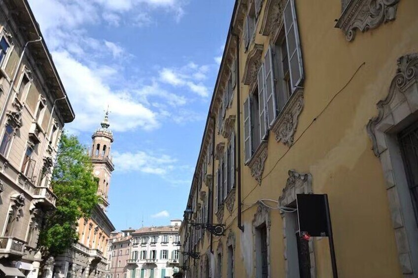 Private Guided Walking Tour in Parma with a Local Guide