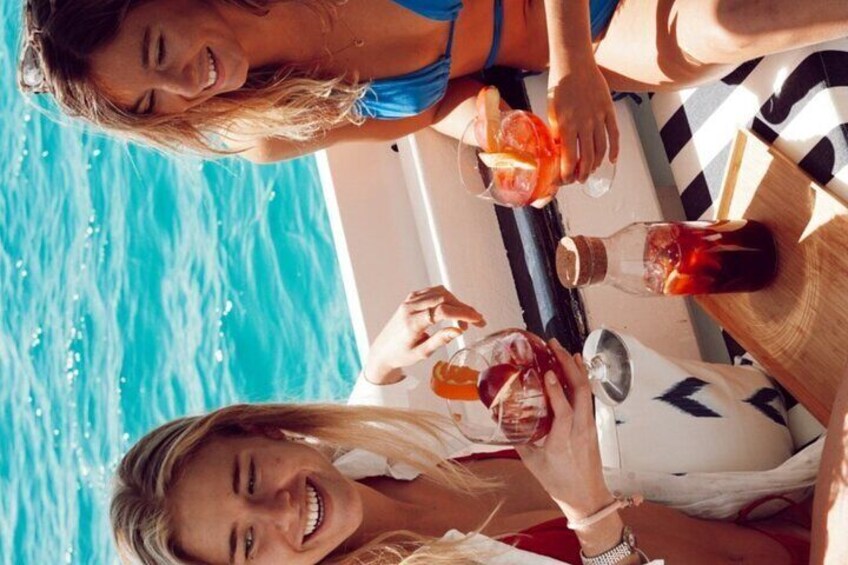 Morning Palma Bay Boat Tour with Food