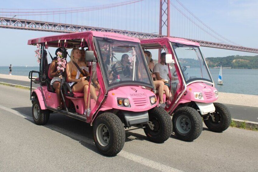 Old Lisbon : Private Guided Tour by Electric Quad & Tuk Tuk