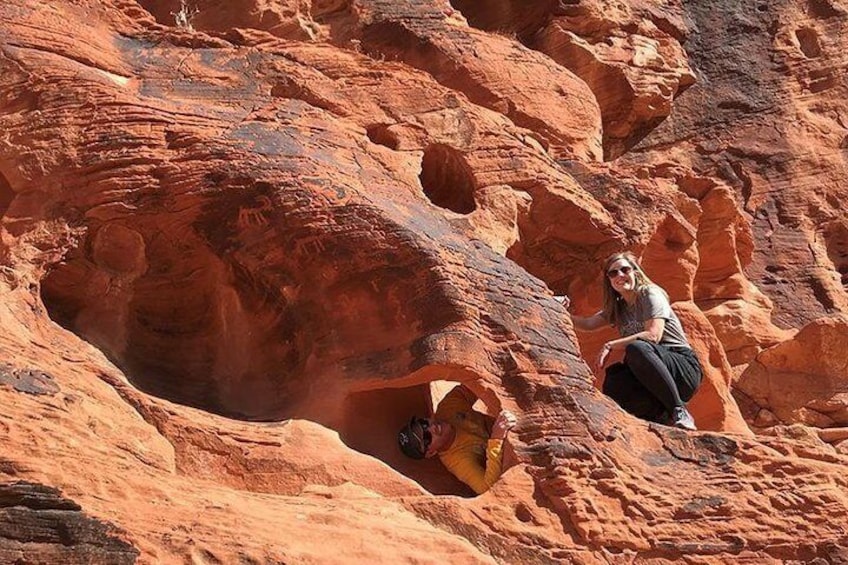 Private Valley of Fire Hiking Tour from Las Vegas