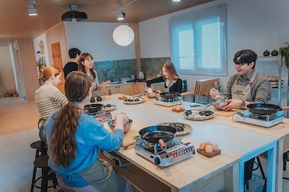 Korean Cooking Class with Grocery Shopping at Seoul Local Market